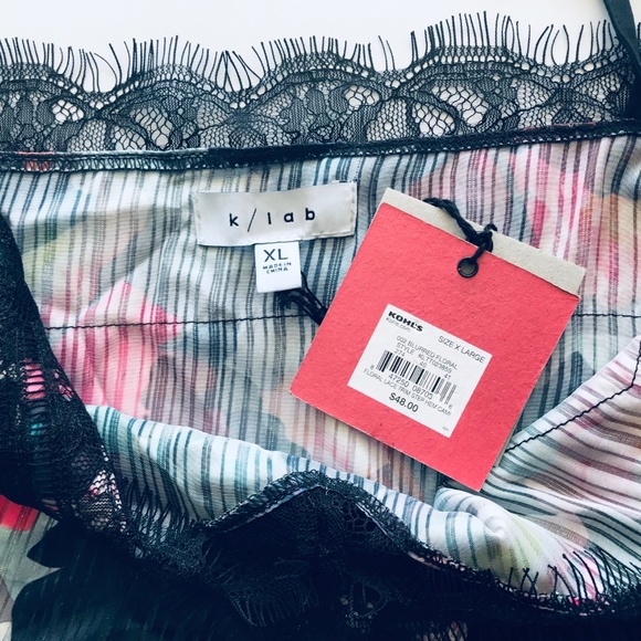 ⛔️K Lab Lace Cami Tank Top - Picture 4 of 8